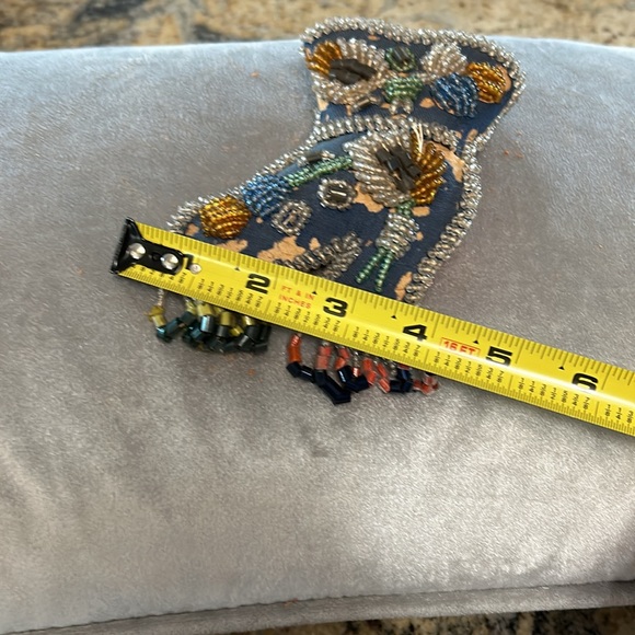 Antique Iroquois Native American beaded boot pincushion - Picture 7 of 7